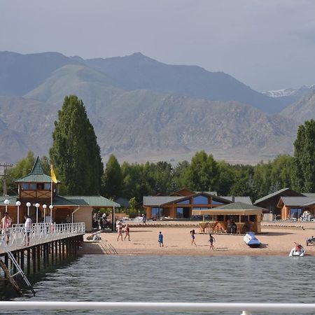 Resort Center Raduga Dolinka Екстериор снимка
